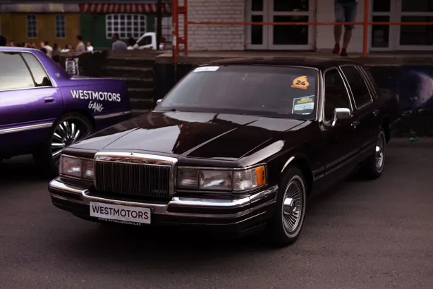 Nomini Casino Android/iOS Forrit